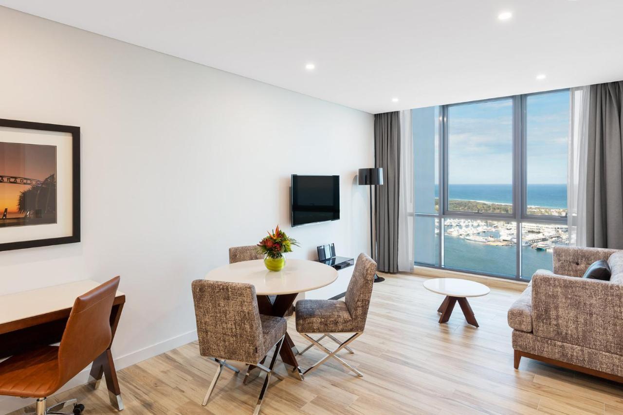 Meriton Suites Southport Gold Coast Bagian luar foto