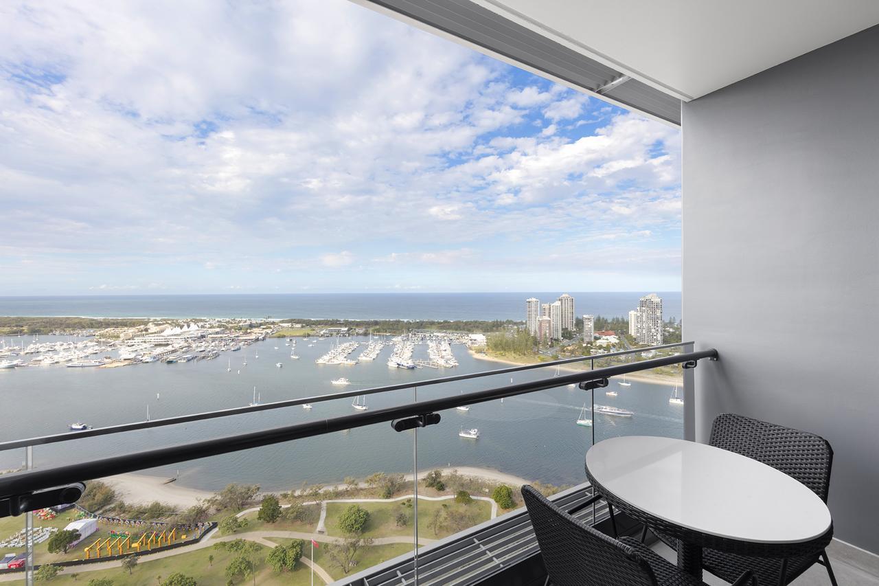 Meriton Suites Southport Gold Coast Bagian luar foto